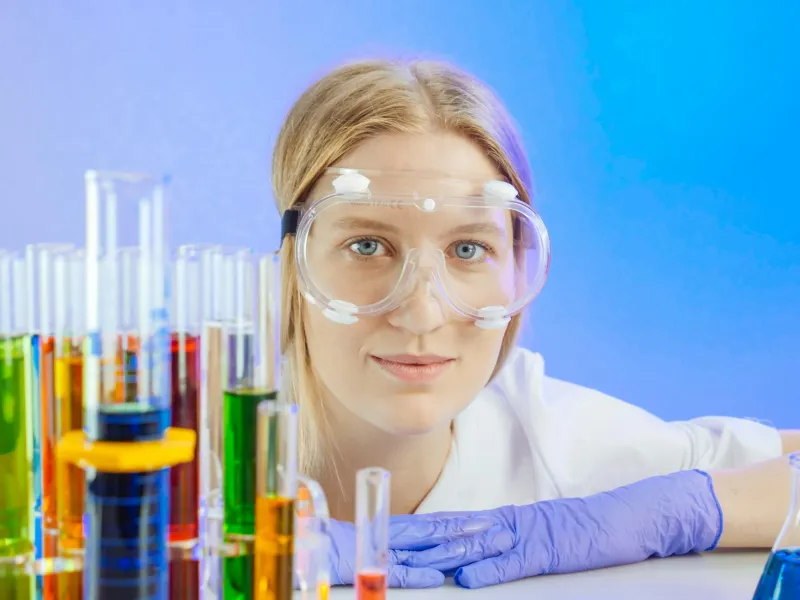 The Scientist Who Created a Brand New Color That Nobody Wanted